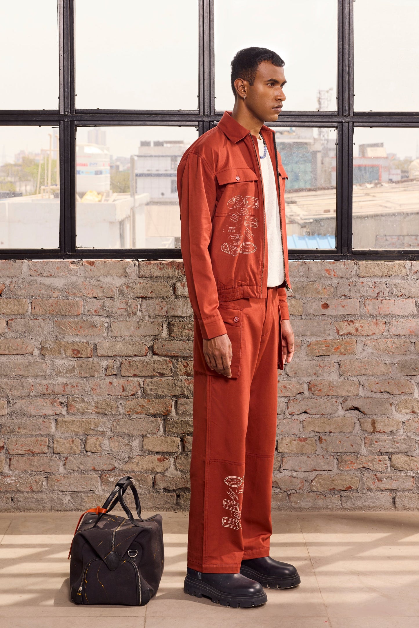 TRAVELLERS SET -CRAYON RED