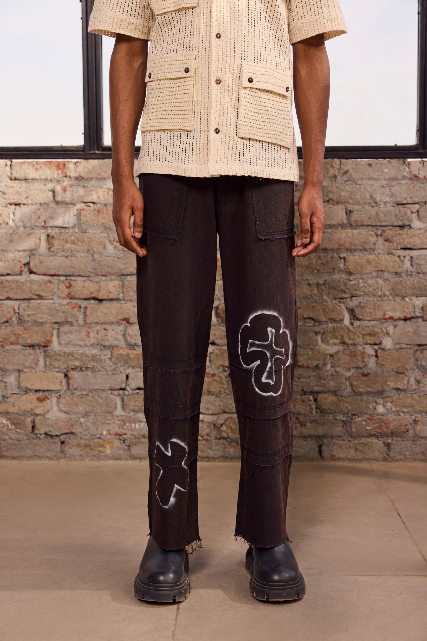 UNFINISHED GRAFITTI WIDE PANTS- STONED BLACK
